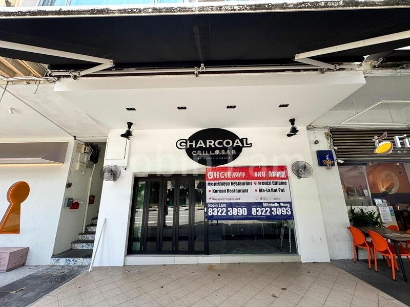 Food & Beverage for Rent: Ground floor F&B shop unit at prime location River Valley Road. - Image 1