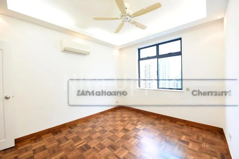 5 Bed Condo for Rent in  Spring Grove - Image 7