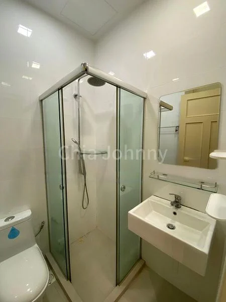 4 Bed Condo for Rent in  Townerville - Image 7