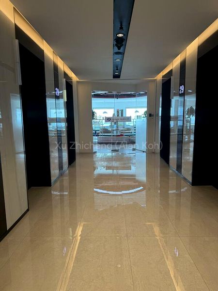 Office for Rent: Suntec City Tower - Image 1
