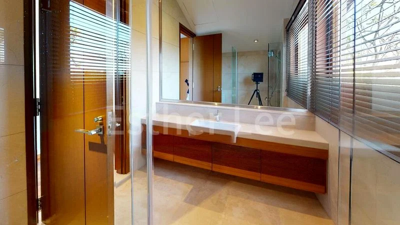 7 Bed Bungalow (Landed) for Sale in  Ocean Drive - Image 4