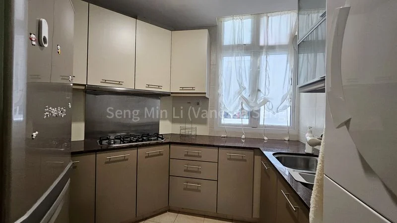 1 Bed Apartment (Condo) for Rent in  The Aston - Image 8