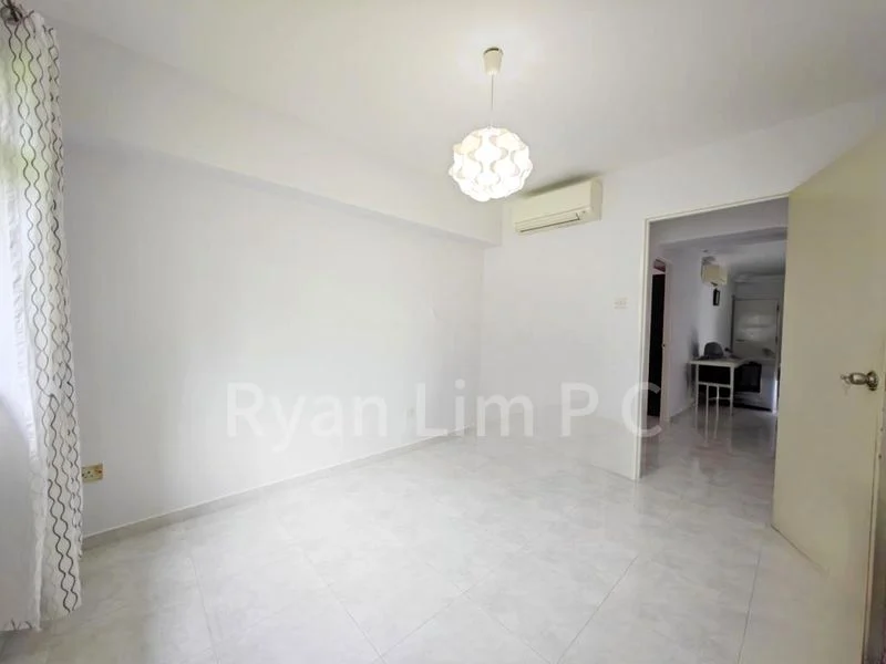 Room (HDB) for Rent in  661A Jurong West Street 64 - Image 3