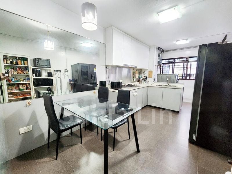 4 Room (4NG) HDB for Sale in  110 Bedok Reservoir Road - Image 4