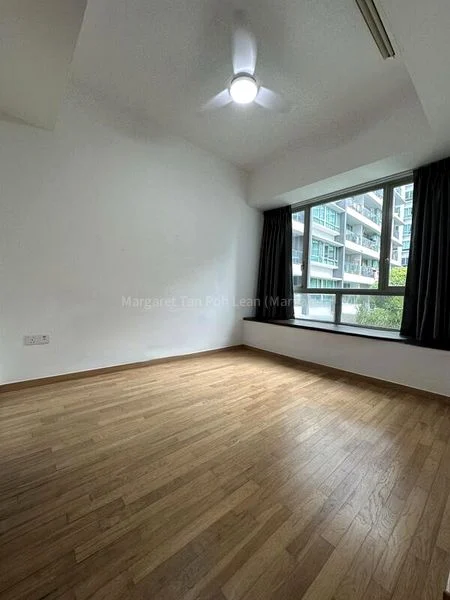 4 Bed Condo for Rent in  Livia - Image 6