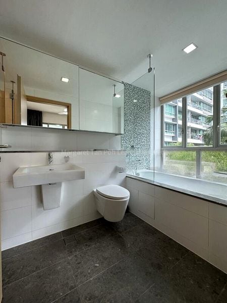 4 Bed Condo for Rent in  Livia - Image 2