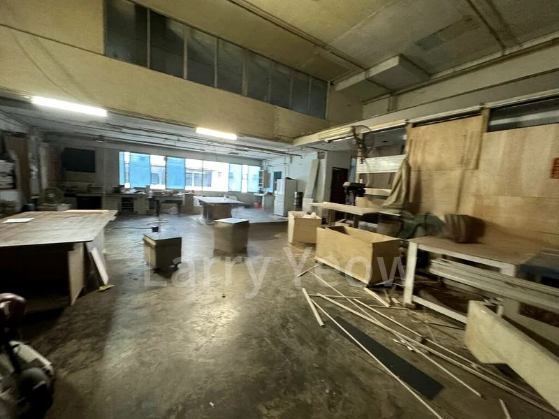 Light Industrial (B1) for Rent: North Link Building - Image 2