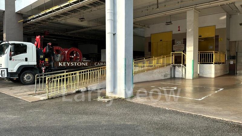 Light Industrial (B1) for Rent: North Link Building - Image 3