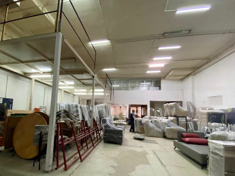 Light Industrial (B1) for Rent: North Link Building - Image 4