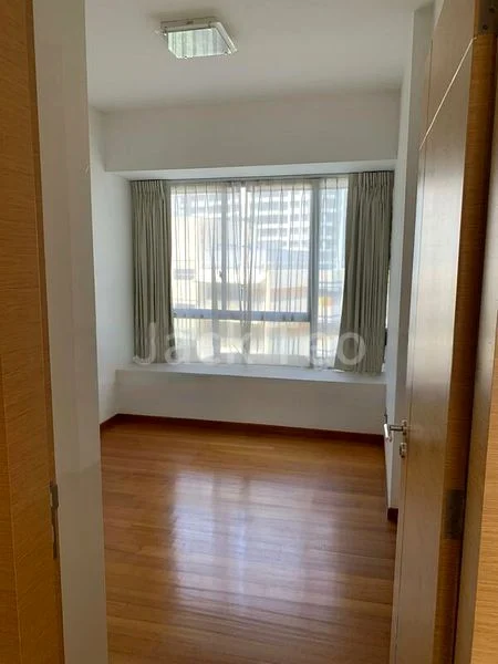 4 Bed Condo for Rent in  Suites @ Cairnhill - Image 7