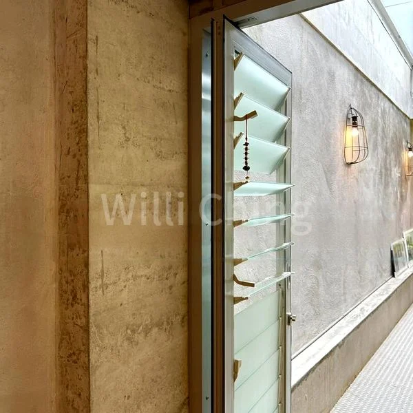 4 Bed Terraced House (Landed) for Sale in  Peakview Estate - Image 5