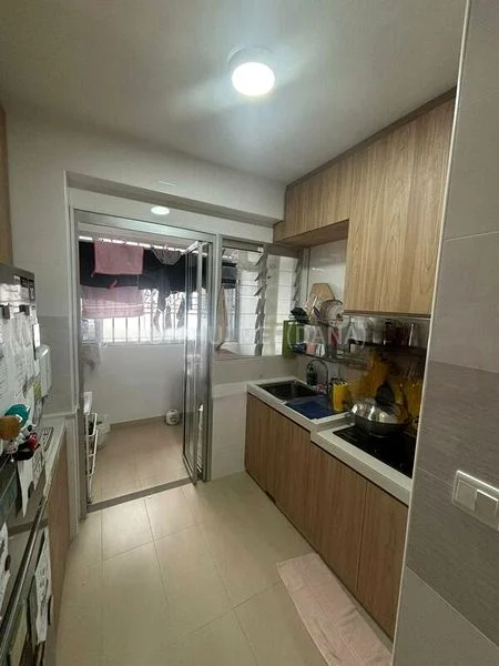Room (HDB) for Rent in  409C Northshore Drive - Image 2