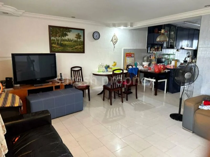4 Room (4STD) HDB for Sale in  755 Yishun Street 72 - Image 1
