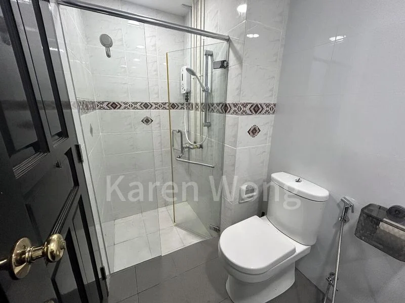 Common Room (Condo) for Rent in  Aspen Heights - Image 6