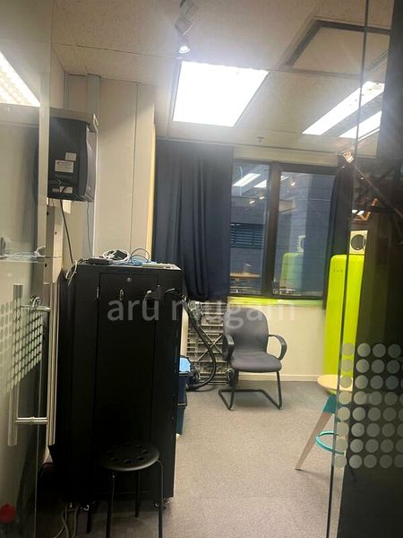 Office for Rent: RB Capital - Image 8