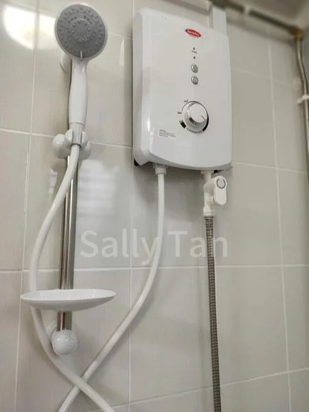 3 Room (3NG) HDB for Rent in  440 Ang Mo Kio Avenue 10 - Image 1