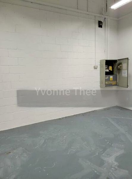 Light Industrial (B1) for Sale: Lam Soon Industrial Building - Image 3