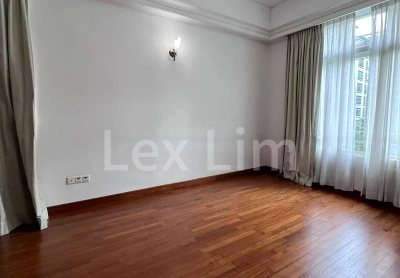 3 Bed Condo for Rent in  The Balmoral Spring - Image 2