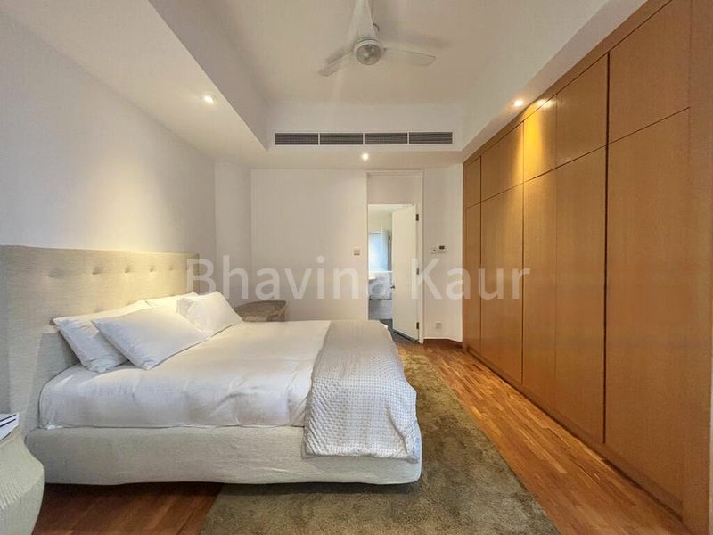 3 Bed Condo for Rent in  The Colonnade - Image 9