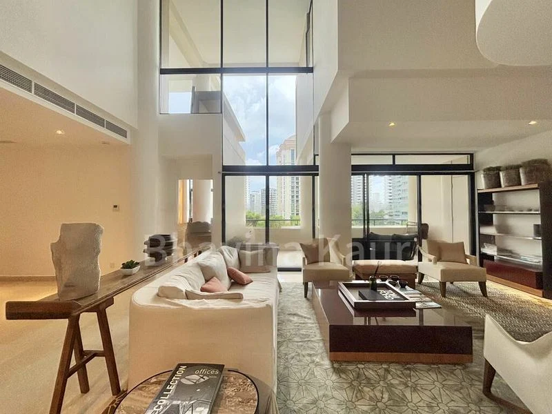 3 Bed Condo for Rent in  The Colonnade - Image 1