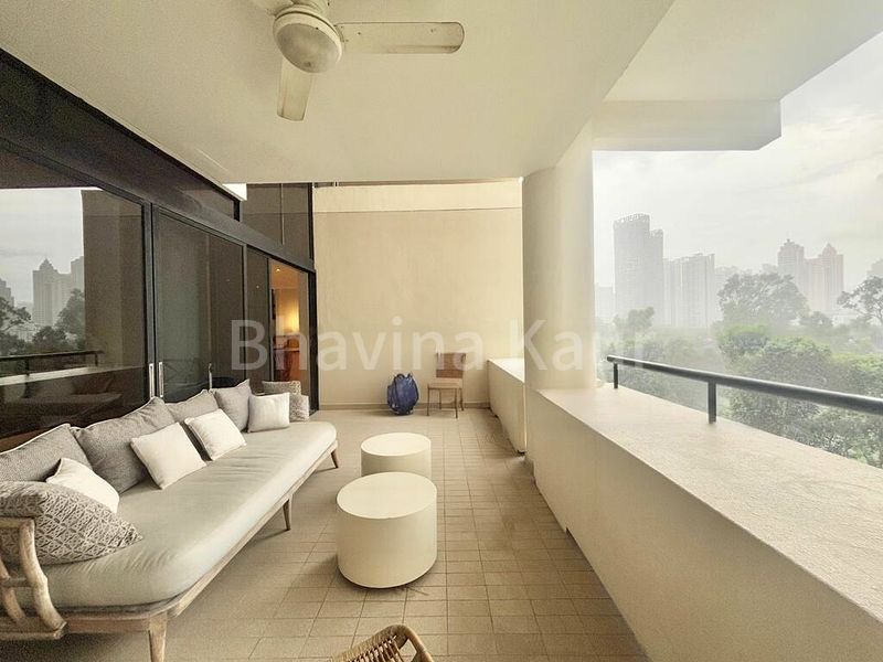 3 Bed Condo for Rent in  The Colonnade - Image 5