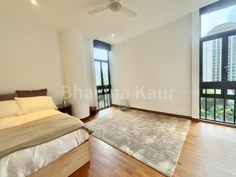 3 Bed Condo for Rent in  The Colonnade - Image 19