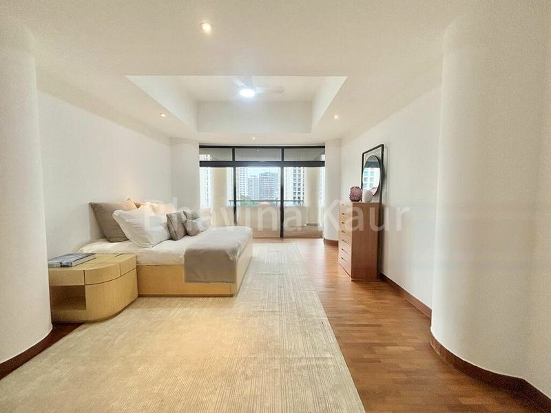 3 Bed Condo for Rent in  The Colonnade - Image 14