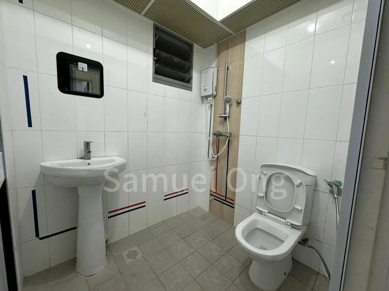 Premium HDB for Rent in  684C Edgedale Plains - Image 8