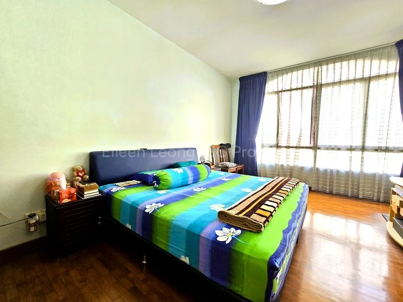 5 Bed Terraced House (Landed) for Sale in  Horizon Green - Image 9