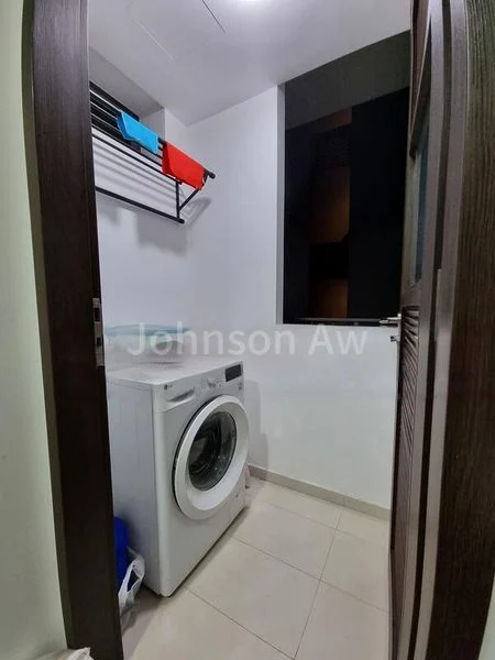 3 Bed Executive Condo for Rent in  The Brownstone - Image 5