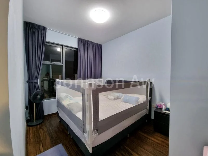 3 Bed Executive Condo for Rent in  The Brownstone - Image 9