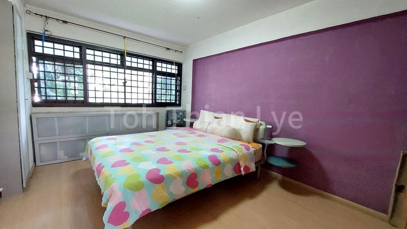 4 Room (4I) HDB for Sale in  15 Ghim Moh Road - Image 2