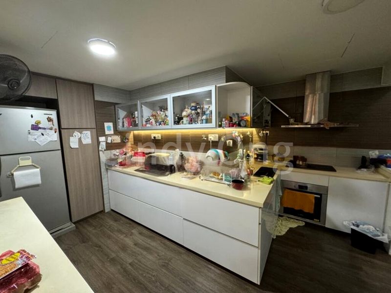 3 Bed Condo for Sale in  Chiltern Park - Image 3