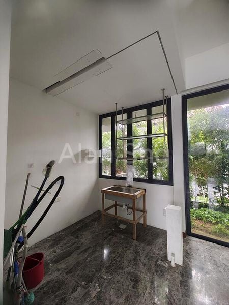 4 Bed Terraced House (Landed) for Sale in  Cabana - Image 10