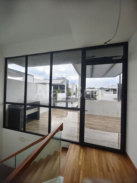 4 Bed Terraced House (Landed) for Sale in  Cabana - Image 1