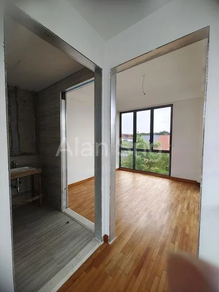 4 Bed Terraced House (Landed) for Sale in  Cabana - Image 3