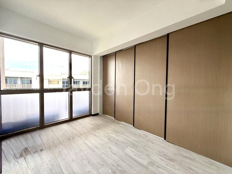 1 Bed Condo for Sale in  Pasir Ris 8 / Pasir Ris Mall - Image 3