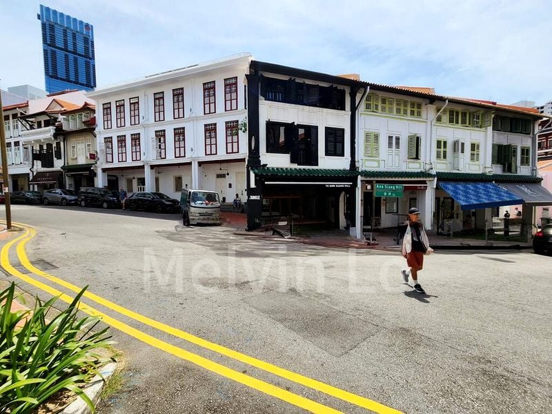 Shop / Shophouse for Rent: Shophouse For Rent! Available as a 3.5 storey unit or individual levels! Club Street, Ang Siang Hill, Chinatown - Image 2