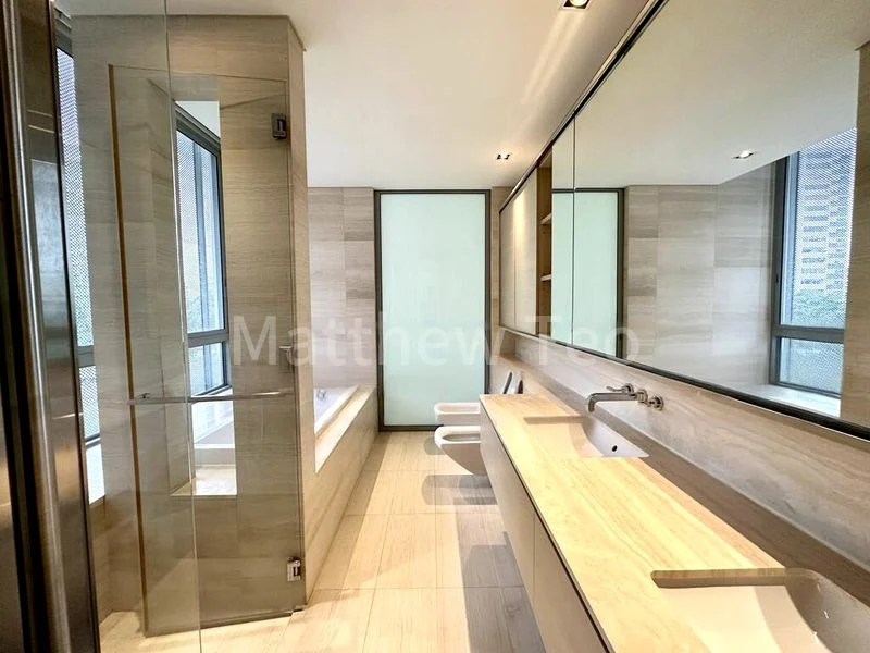 4 Bed Condo for Rent in  The Oliv - Image 4