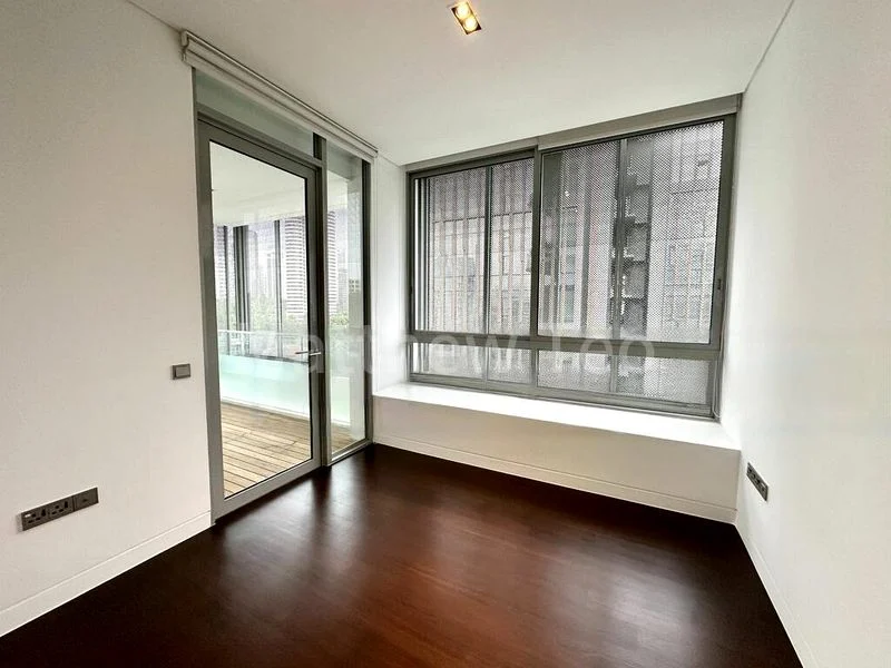 4 Bed Condo for Rent in  The Oliv - Image 5