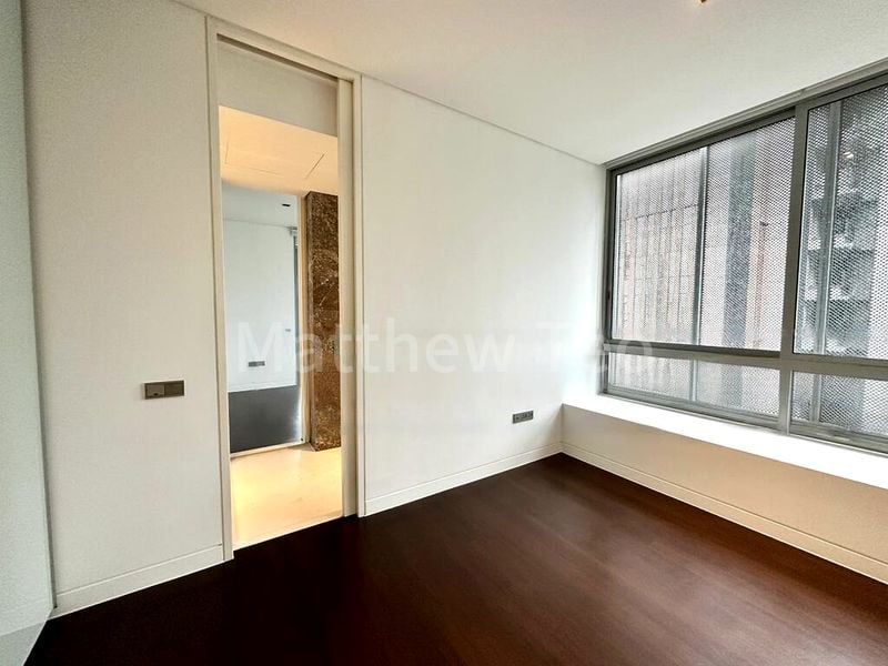 4 Bed Condo for Rent in  The Oliv - Image 7