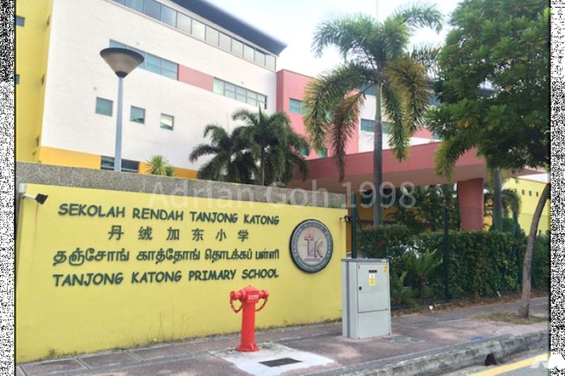 Studio Condo for Rent in International Plaza - Image 31