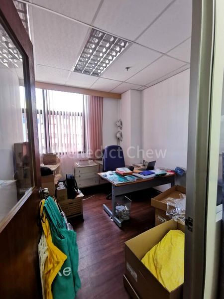 Light Industrial (B1) for Rent: Tradehub 21 - Image 1