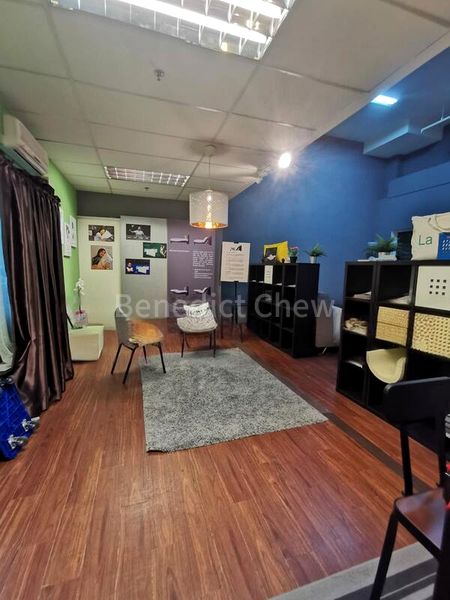 Light Industrial (B1) for Rent: Tradehub 21 - Image 3