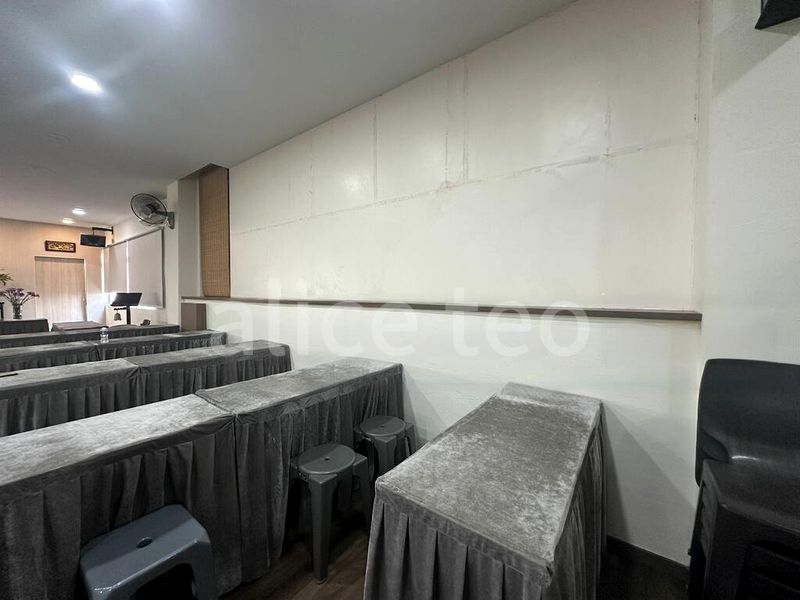 Light Industrial (B1) for Sale: Golden Wall Flatted Factory - Image 12