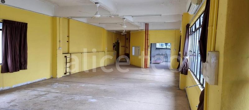 Light Industrial (B1) for Sale: Golden Wall Flatted Factory - Image 2