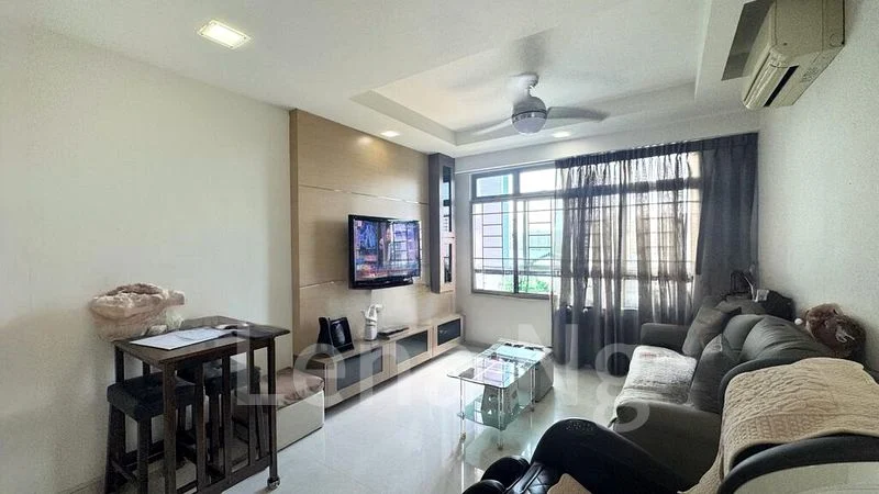 3 Room (3A) HDB for Sale in  209A Compassvale Lane - Image 5