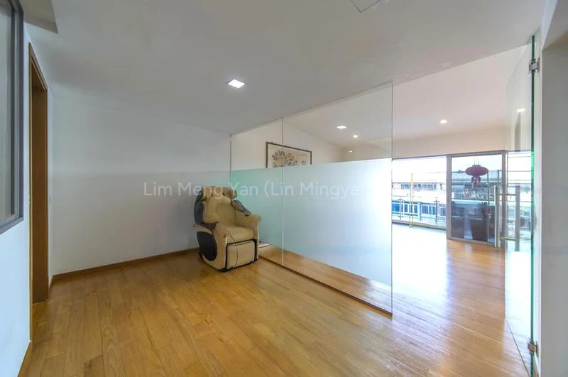5 Bed Terraced House (Landed) for Sale in Inggu Road - Image 3