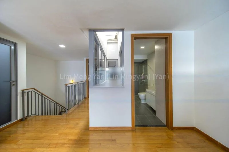 5 Bed Terraced House (Landed) for Sale in Inggu Road - Image 1