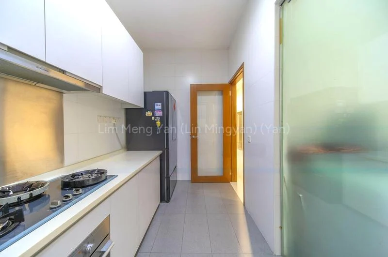5 Bed Terraced House (Landed) for Sale in Inggu Road - Image 13